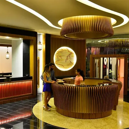 Hotel Absolute @ Elite Admiral Residences 4*